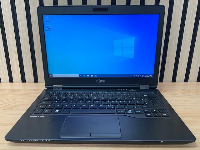 Fujitsu - lifebook u727 gen 6 - laptop - afbeelding 1 van  5