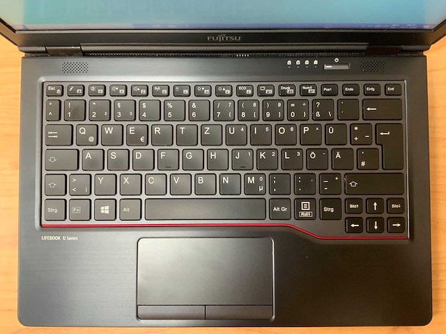 Fujitsu - lifebook u727 gen 6 - laptop - afbeelding 2 van  5