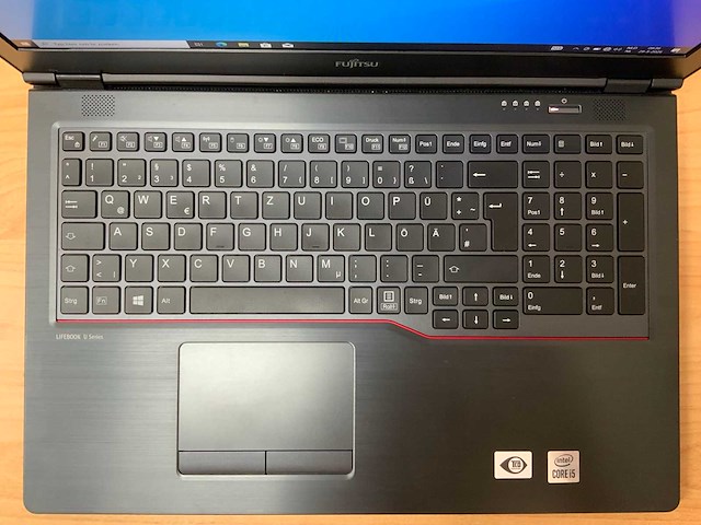 Fujitsu - lifebook u7510 gen 10 - laptop - afbeelding 2 van  6