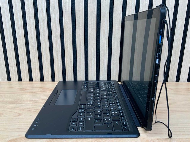 Fujitsu - stylistic v727 gen 7 - laptop - afbeelding 4 van  8