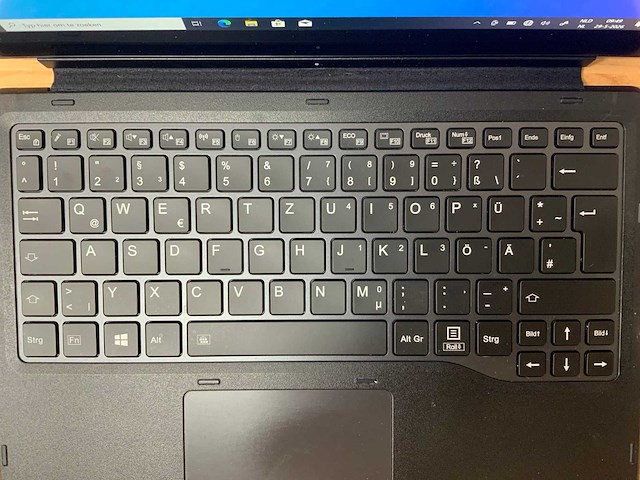 Fujitsu - stylistic v727 gen 7 - laptop - afbeelding 2 van  8