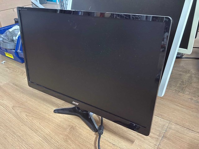 Fujitsu / acer monitor (4x) - afbeelding 2 van  4