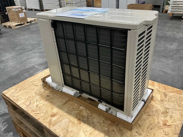 Fujitsu aoyg09kpca airconditioning buitenunit - afbeelding 10 van  15