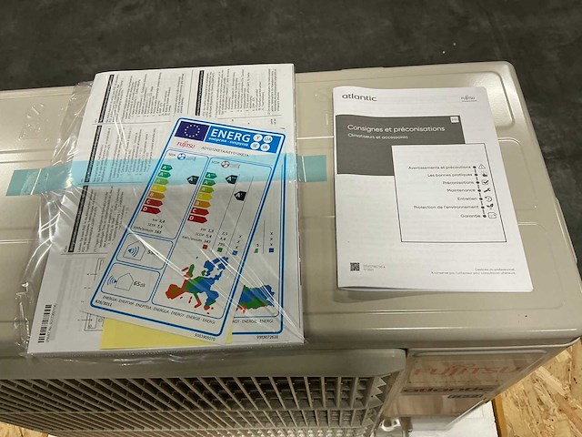 Fujitsu aoyg12keta airconditioning buitenunit - afbeelding 12 van  13
