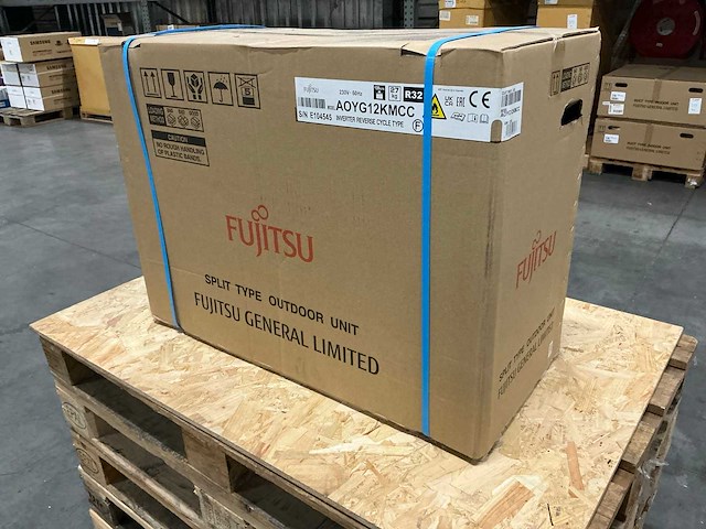 Fujitsu aoyg12kmcc airconditioning buitenunit - afbeelding 13 van  13