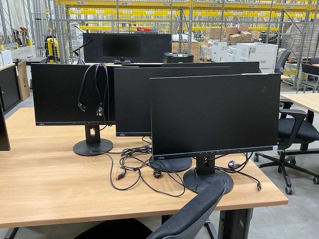 Fujitsu dy24-9t monitor (5x) - afbeelding 1 van  5