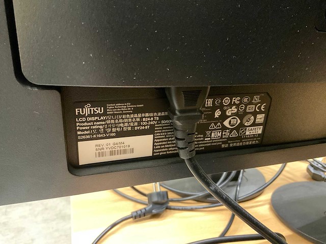 Fujitsu dy24-9t monitor (5x) - afbeelding 4 van  5