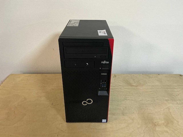 Fujitsu esprimo p557/e85+ - i5-7400 desktop - afbeelding 2 van  4