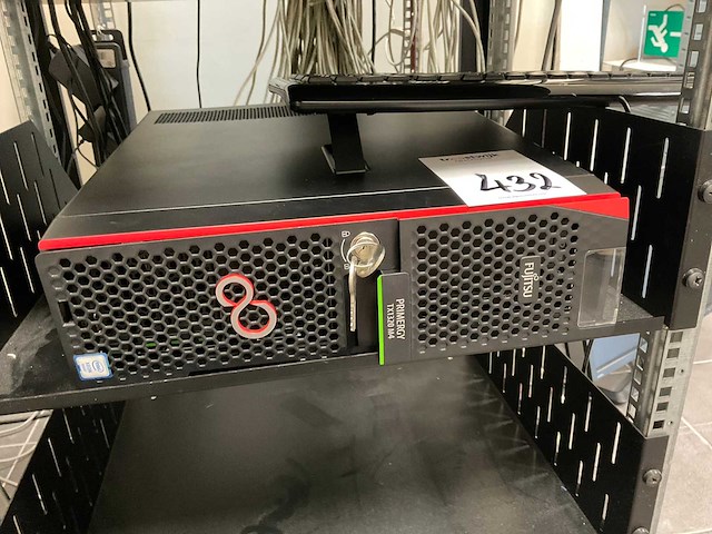 Fujitsu primergy tx 1320 m4 server - afbeelding 4 van  4