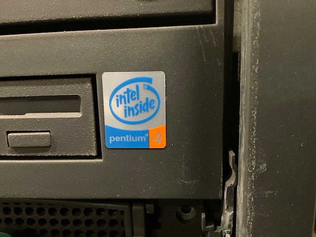 Fujitsu siemens primergy tx150 server - afbeelding 8 van  9