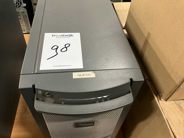 Fujitsu siemens primergy tx150 server - afbeelding 4 van  10