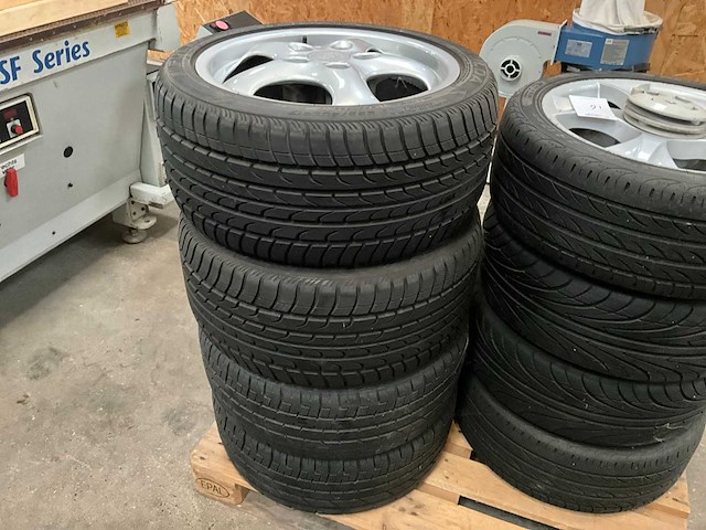 Fulda autoband op porsche velg (4x) - afbeelding 1 van  4