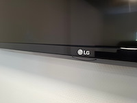 Full hd led televisie lg, 43uh610v, bouwjaar 2017 - afbeelding 2 van  5