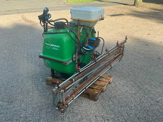 Fullspray gedragen veldspuit - afbeelding 20 van  22