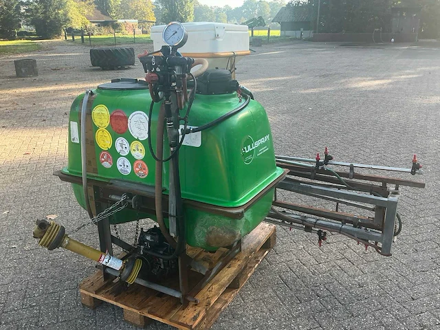 Fullspray gedragen veldspuit - afbeelding 17 van  22