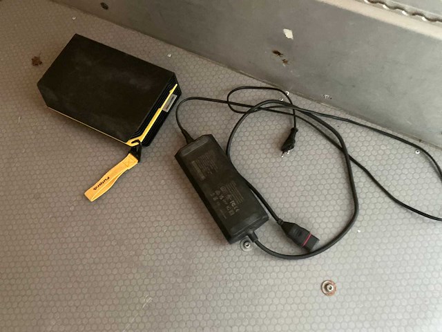 Fulpra 3000l dual battery cargobike elektrische transportfiets - afbeelding 11 van  24