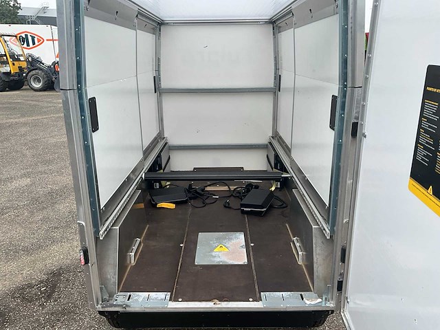 Fulpra triple cargobike elektrische transportfiets - afbeelding 16 van  18