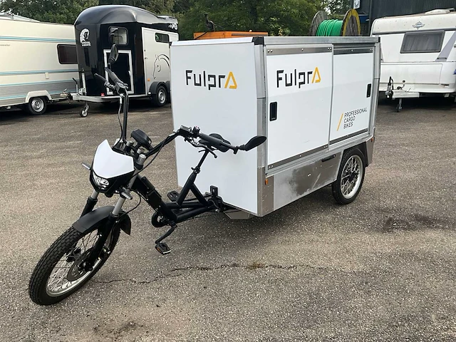 Fulpra triple cargobike elektrische transportfiets - afbeelding 1 van  21