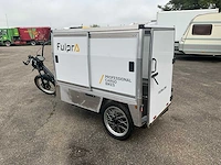 Fulpra triple cargobike elektrische transportfiets - afbeelding 18 van  21