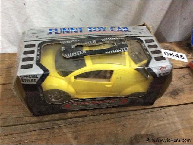 Funny toy car - afbeelding 1 van  2
