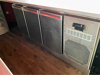 Funtear retro 20 airstream foodtruck - afbeelding 15 van  41