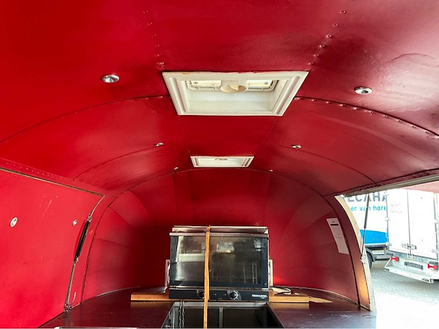 Funtear retro 20 airstream foodtruck - afbeelding 25 van  41