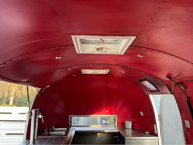 Funtear retro 20 airstream foodtruck - afbeelding 26 van  41
