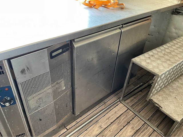Funtear retro 23 airstream foodtruck 2011 - afbeelding 19 van  34