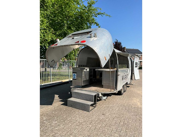 Funtear retro 23 airstream foodtruck 2011 - afbeelding 30 van  34