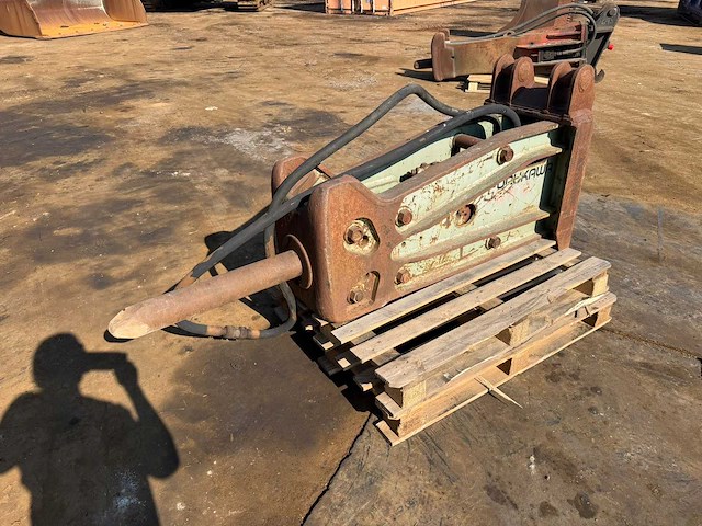 Furukawa 15/20 tons hamer voor graafmachine - afbeelding 1 van  4