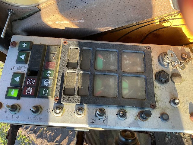 Furukawa w625f mobiele kraan met poliepgrijper - afbeelding 7 van  25