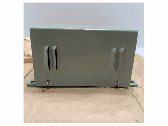 Furuno ru-3305 step-down transformer 110 - 220 to 110v - afbeelding 6 van  7