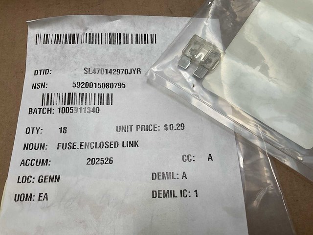 Fuse (18x) - afbeelding 1 van  3