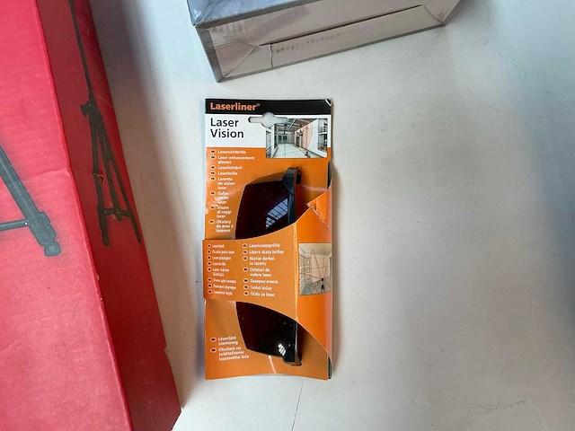 Futech dice 3 red bouwlaser met statief en bril - afbeelding 4 van  5