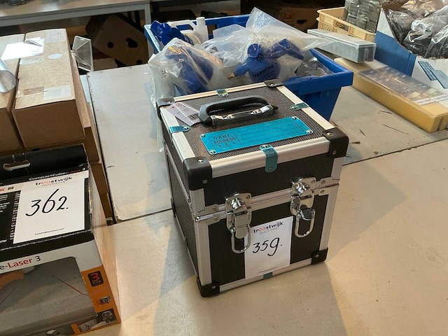 Futech multicross 3d dotted lines bouwlaser - afbeelding 5 van  5