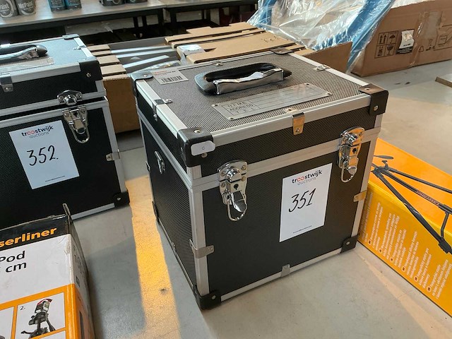 Futech multicross 3d red bouwlaser - afbeelding 4 van  4