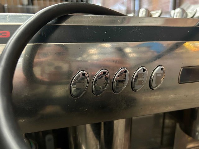 Futurmat ariete f3 - professionele 2-groeps espressomachine incl. toebehoren - afbeelding 2 van  12