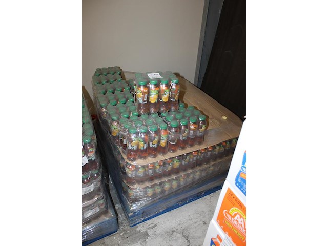 Fuze-tea mango chamomile 0,33l. 58 x 12-packs. tht 1-26. bod is inclusief 104,40 euro statiegeldwaarde - afbeelding 2 van  3