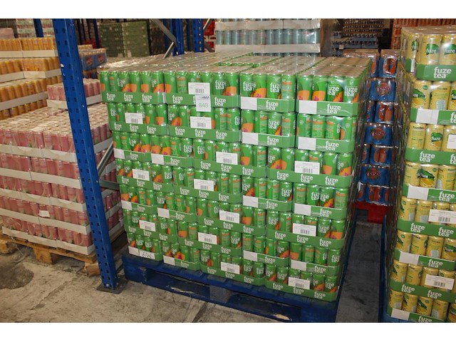 Fuze-tea peach hibiscus 0,33l. 89 trays a 24 stuks. totaal 2136 stuks. tht 6-26. bod is inclusief 320,40 eu... - afbeelding 1 van  3