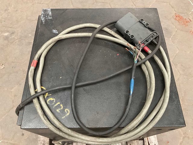 Fx0129 acculader - afbeelding 2 van  4