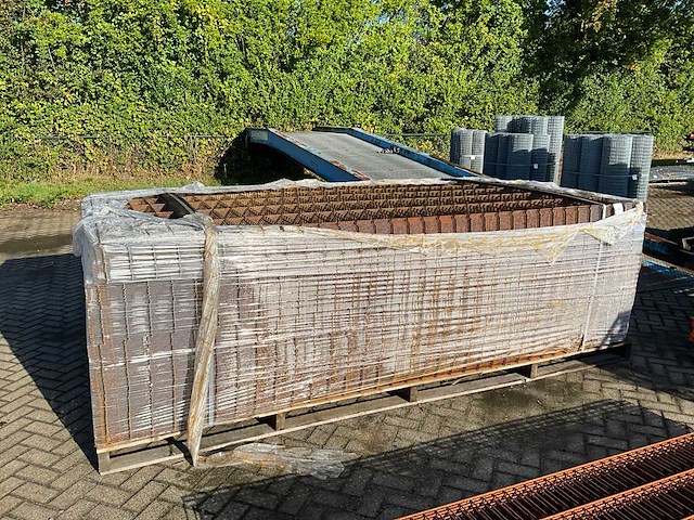 Gaas paneel (3350x1800mm) (135x) - afbeelding 1 van  7