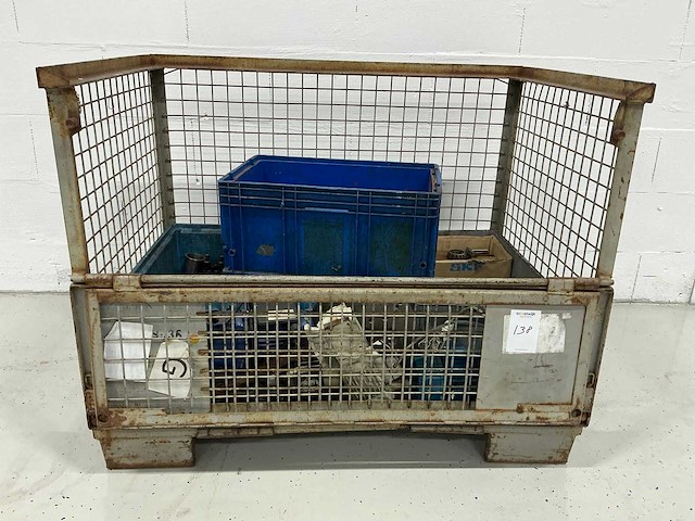 Gaascontainer met inhoud - afbeelding 1 van  6