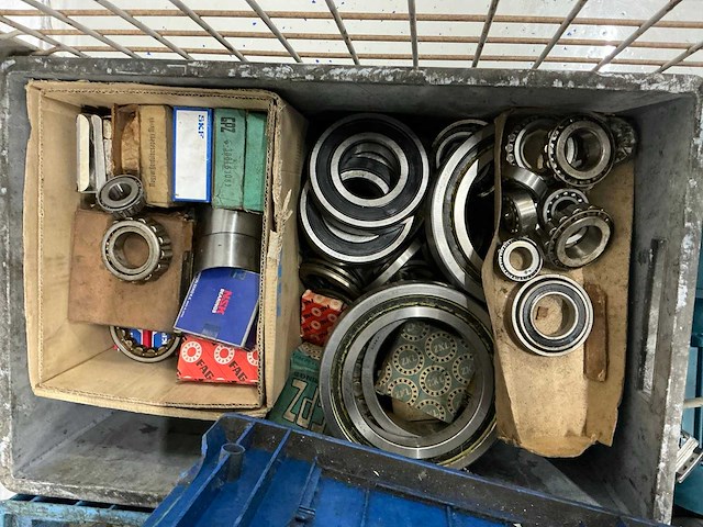 Gaascontainer met inhoud - afbeelding 3 van  6