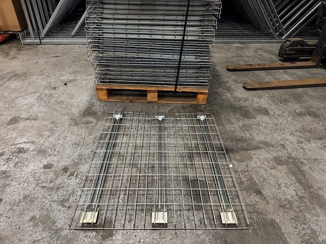 Gaasroosters 108x102cm (70x) - afbeelding 1 van  5