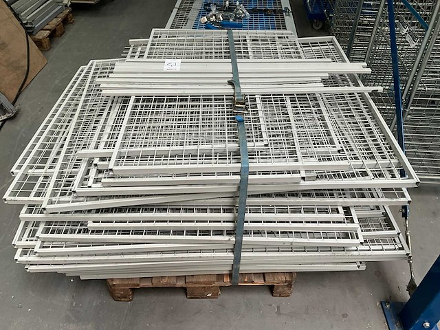 Gaaswand magazijn hekwerk - circa 12 meter - afbeelding 2 van  11