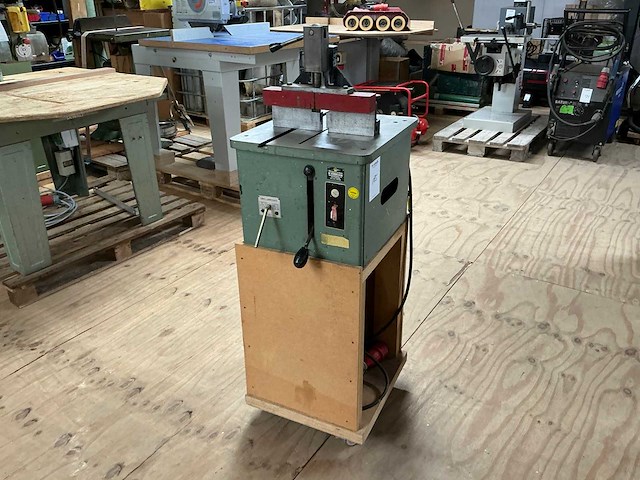 Gaco afkortcirkelzaagmachine - afbeelding 2 van  8