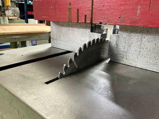 Gaco afkortcirkelzaagmachine - afbeelding 6 van  8