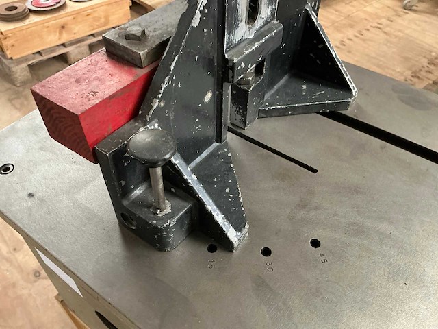 Gaco afkortcirkelzaagmachine - afbeelding 8 van  8