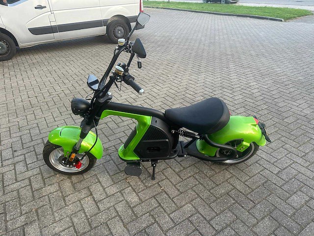 Gaea - bromscooter - m8 electr. scooter - e-scooter - afbeelding 1 van  9