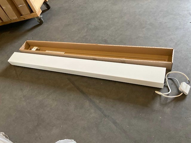 Gaia designradiator elektrisch 15x180 cm - afbeelding 1 van  2